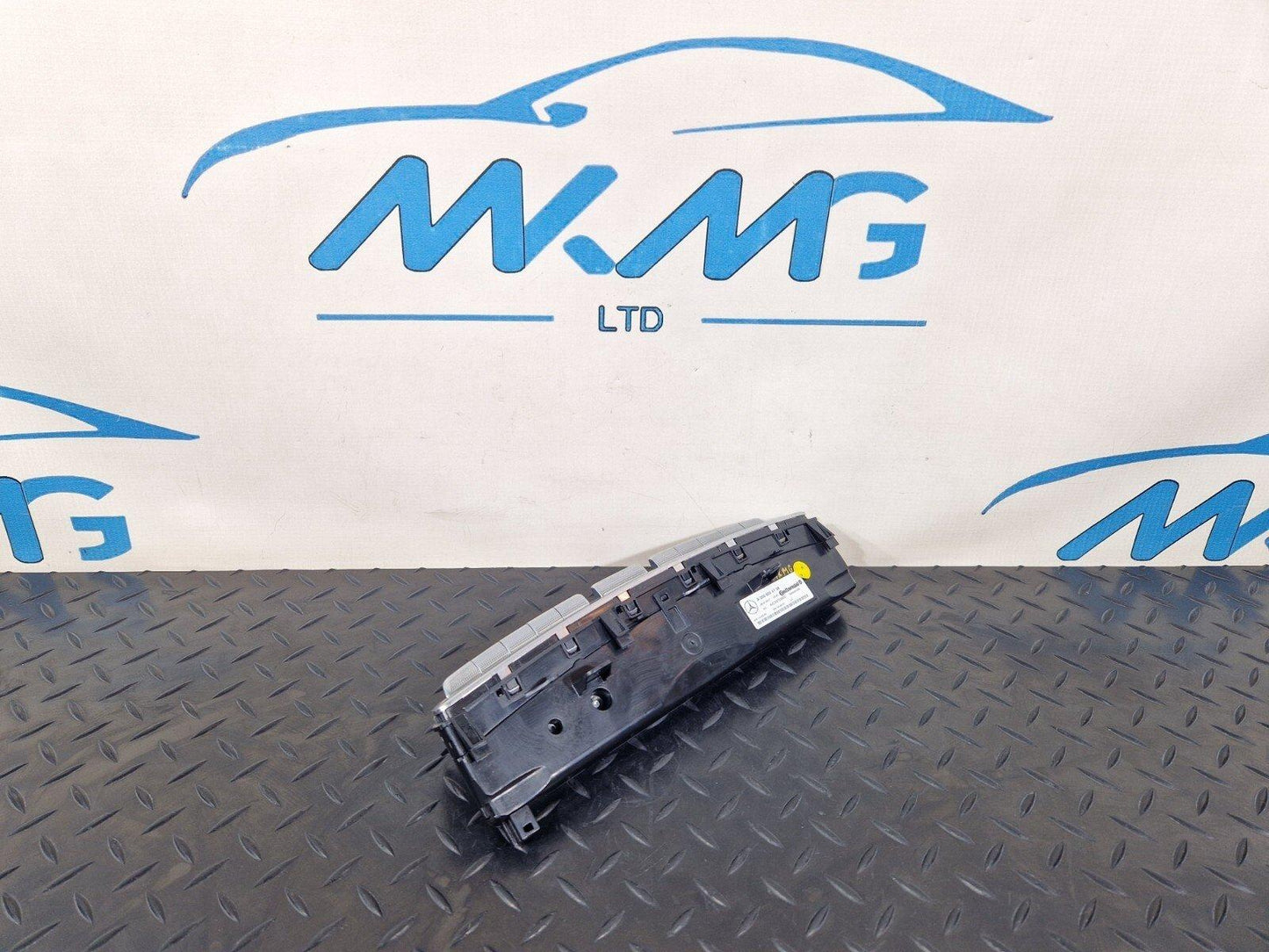 14-21 MERCEDES BENZ W205 OEM A/C HEATER CLIMATE CONTROL SWITCH PANEL A2059054706