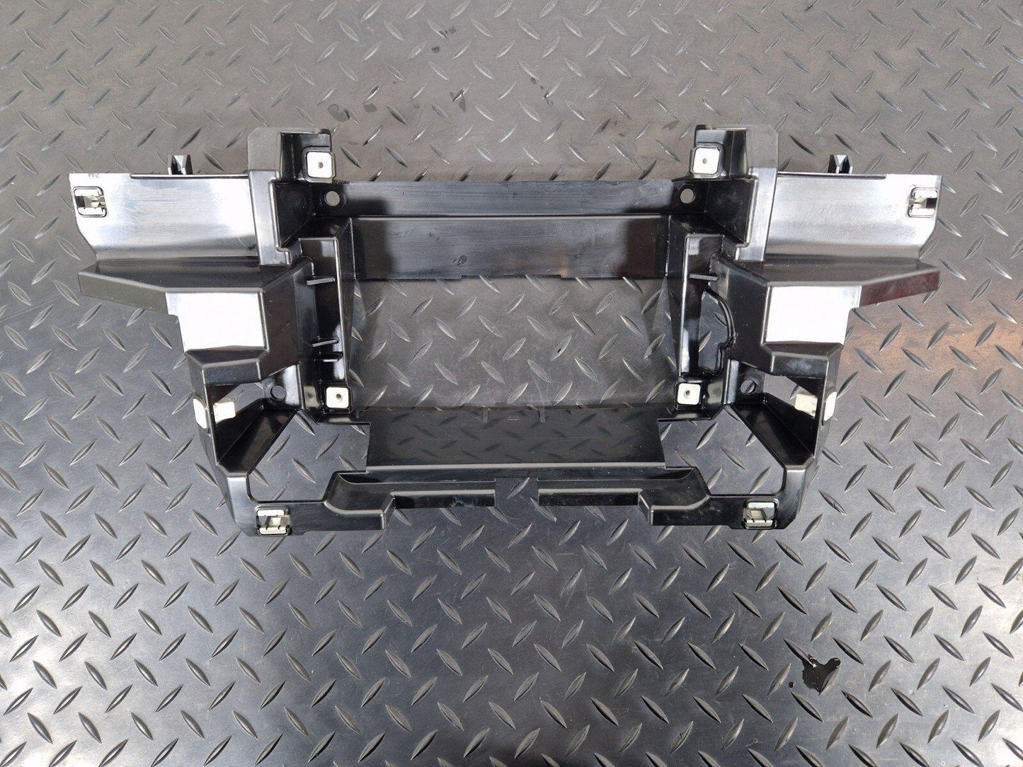 2018-ON MERCEDES BENZ SPRINTER W907 W910 RADIO FRAME MERCEDES A9108270600