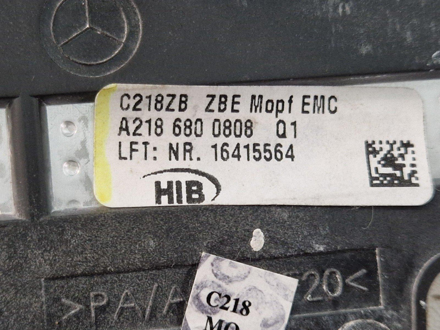 MERCEDES BENZ W218 CLS COMAND CONTROL KNOB SURROUND TRIM A2186800808