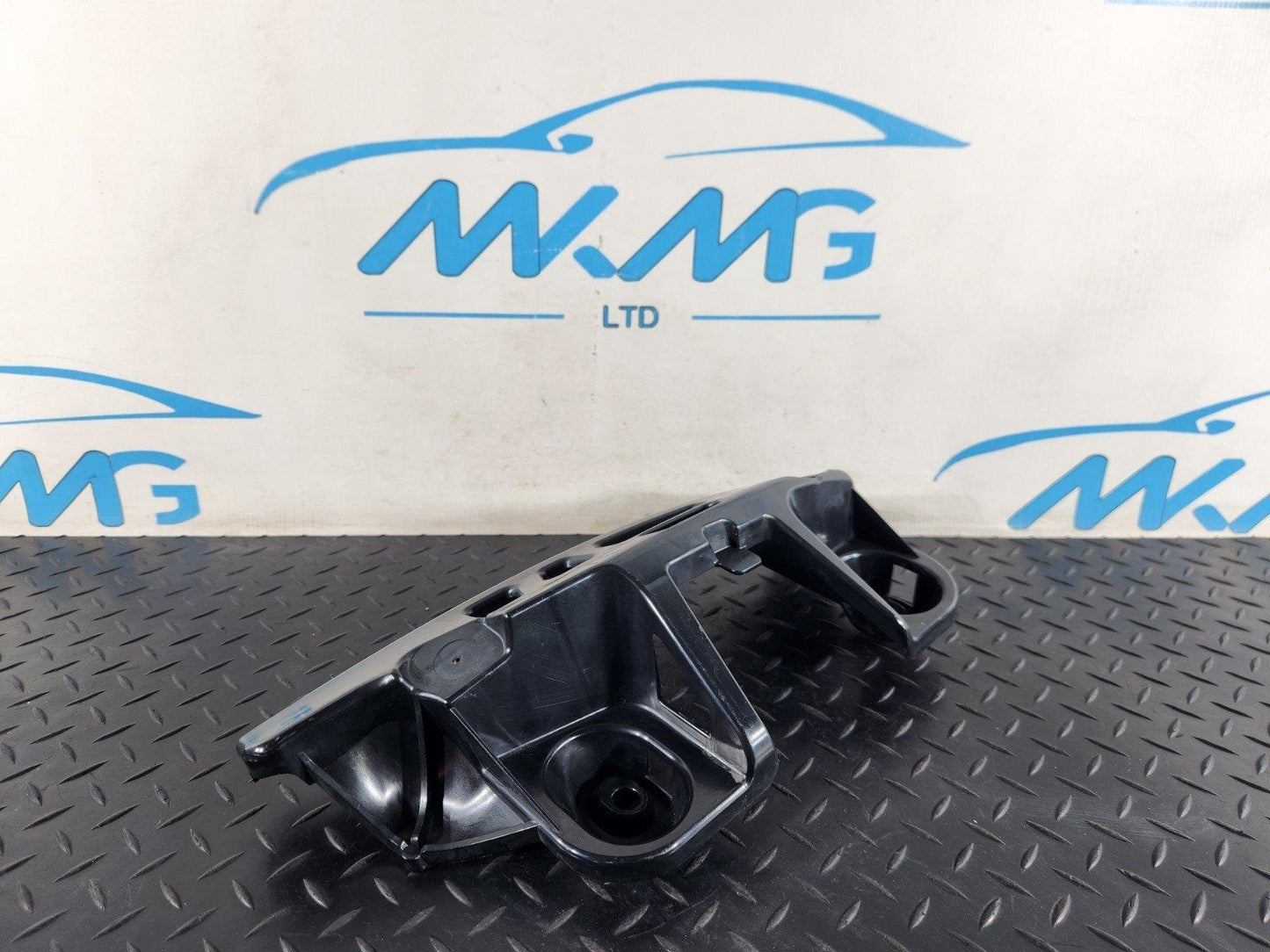 13-19 Mercedes Benz CLA C117 Amg Genuine Rear Bumper Bracket A1778850865