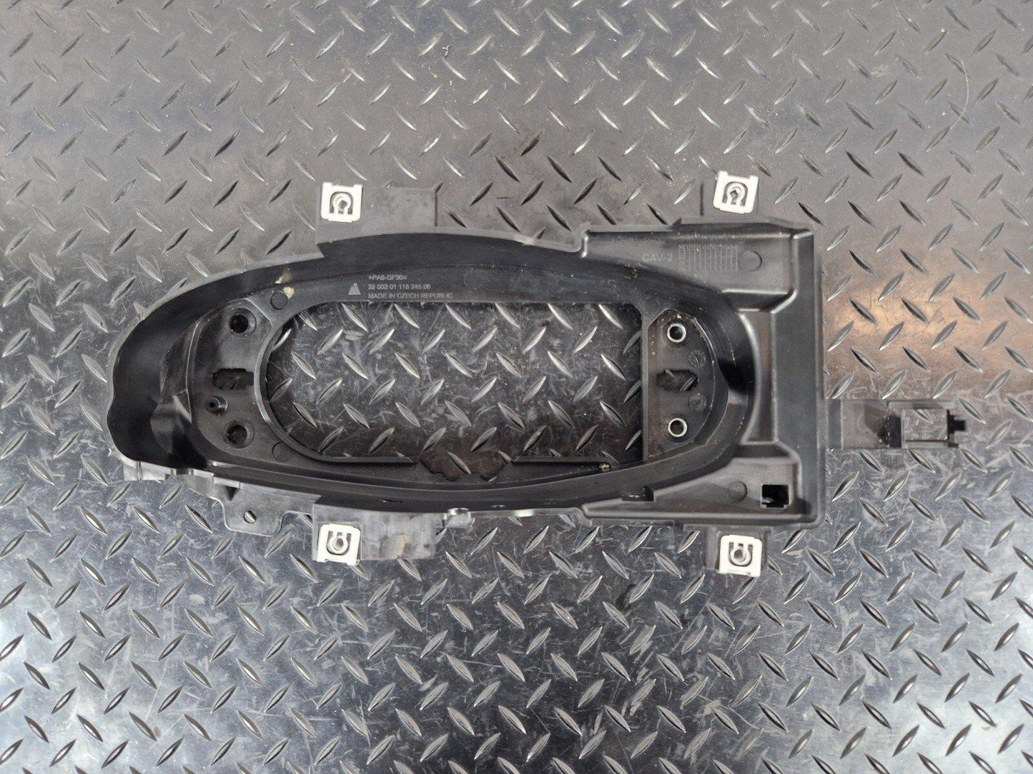 16-19 AUDI A4 B9 AVANT GENUINE GEARSTICK MOUNTING PLATE BRACKET 8W0863531