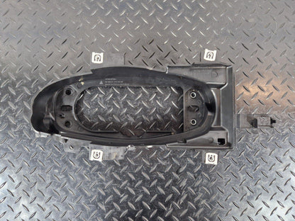 16-19 AUDI A4 B9 AVANT GENUINE GEARSTICK MOUNTING PLATE BRACKET 8W0863531