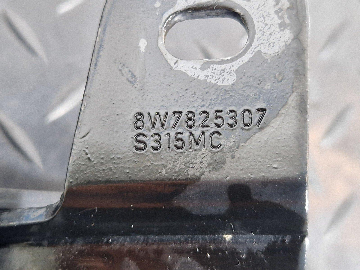 16-24 AUDI A5 F5 CONVERTIBLE GENUINE REAR RIGHT SOFT TOP BOX HINGE 8W7825307