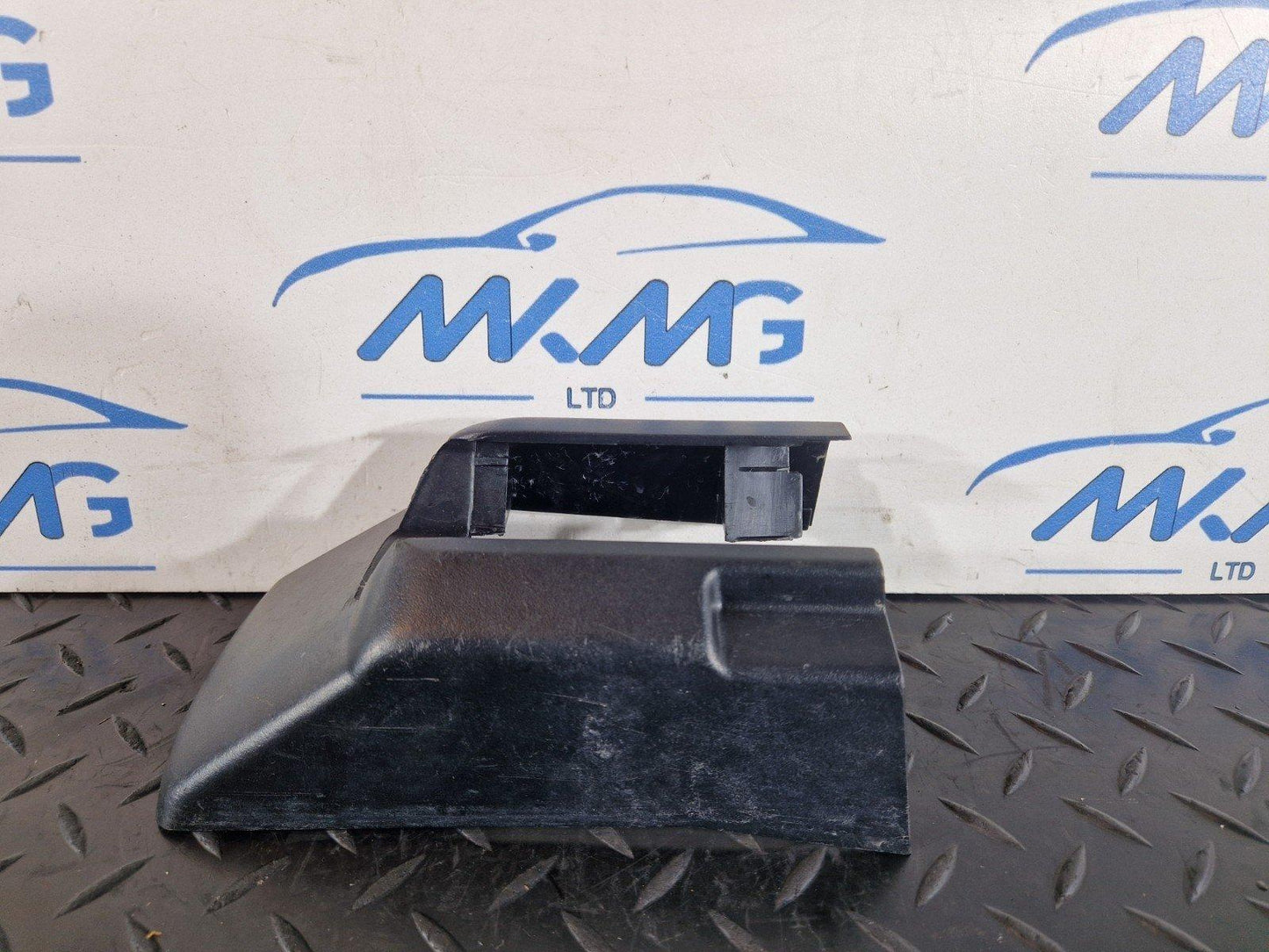 16-19 MERCEDES BENZ GLE W166 REAR LEFT OUTSIDE SEAT RAIL COVER A1669190100