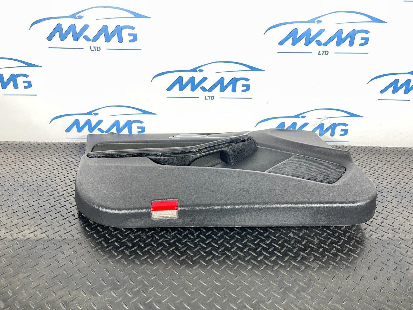 12-18 MERCEDES BENZ W176 COMPLETE DOOR CARD FRONT LEFT SIDE A17672057009H93