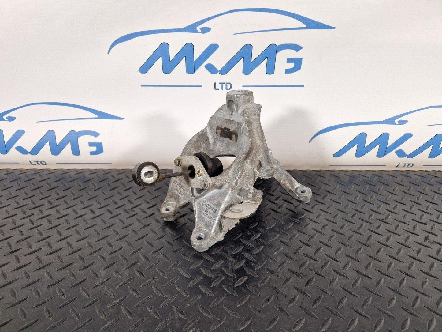 16-24 AUDI A5 F5 OEM ENGINE MOUNT BRACKET O/S RIGHT 4M0199308AA 4M0199870AM