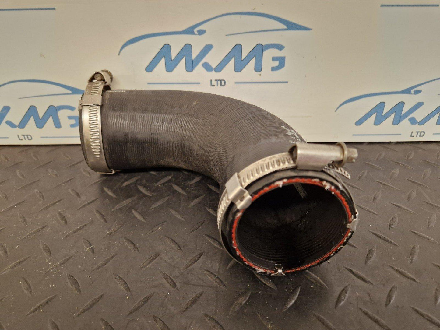 16-20 AUDI Q7 4M GENUINE INTERCOOLER HOSE PIPE 4M0145709G