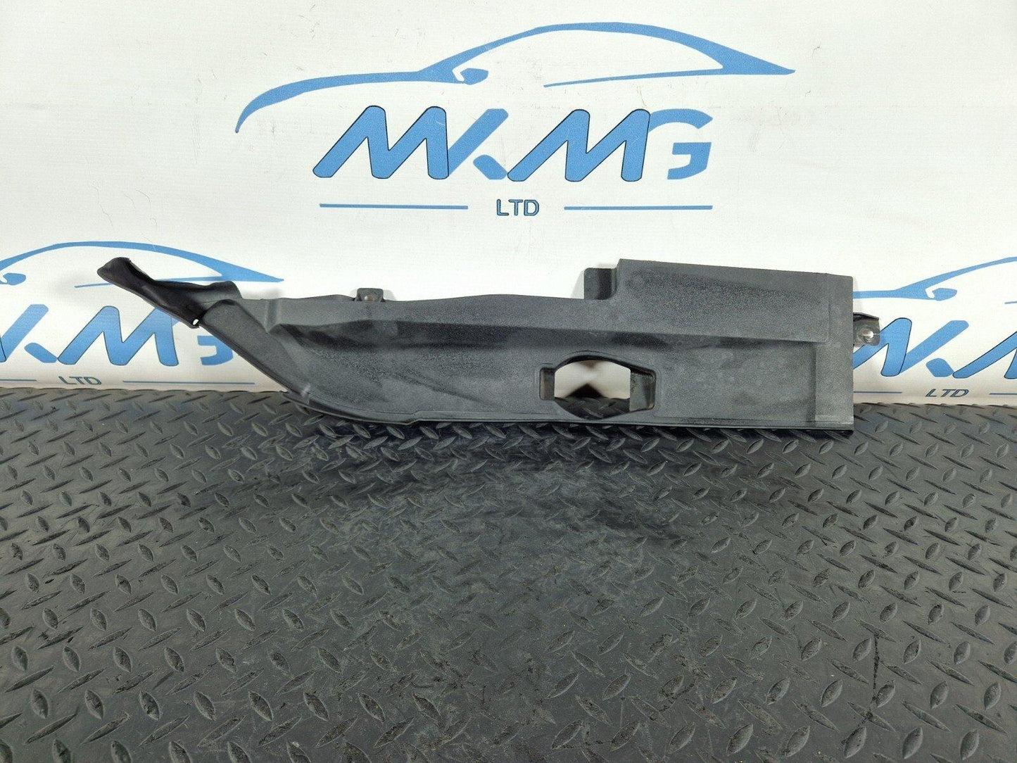 10-17 AUDI A8 4H FRONT TOP WING COVER TRIM DRIVER SIDE 4H0819336