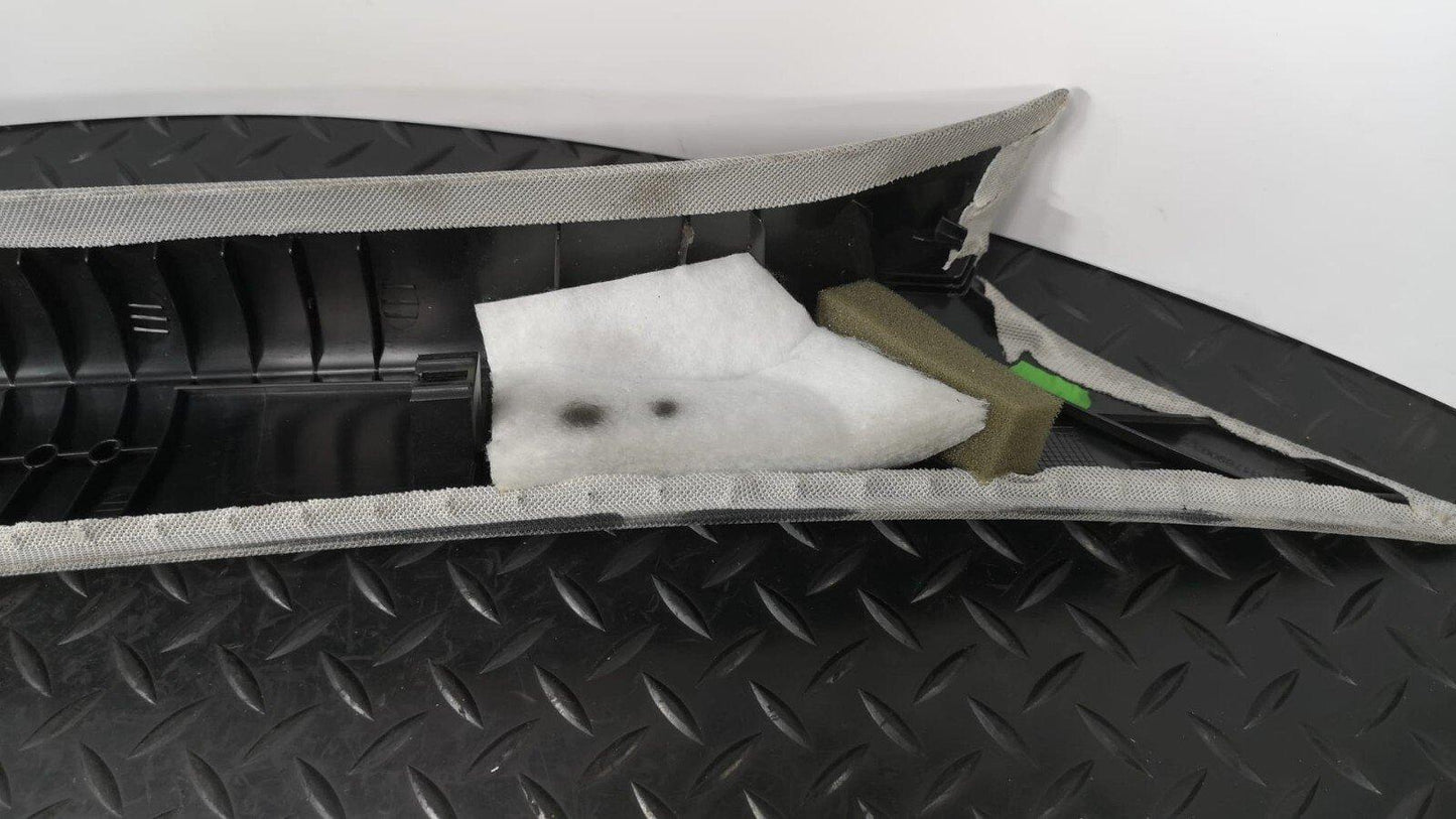 13-19 MERCEDES BENZ CLA W117 C117 FRONT LEFT PASSENGER SIDE A -PILLAR TRIM *B115