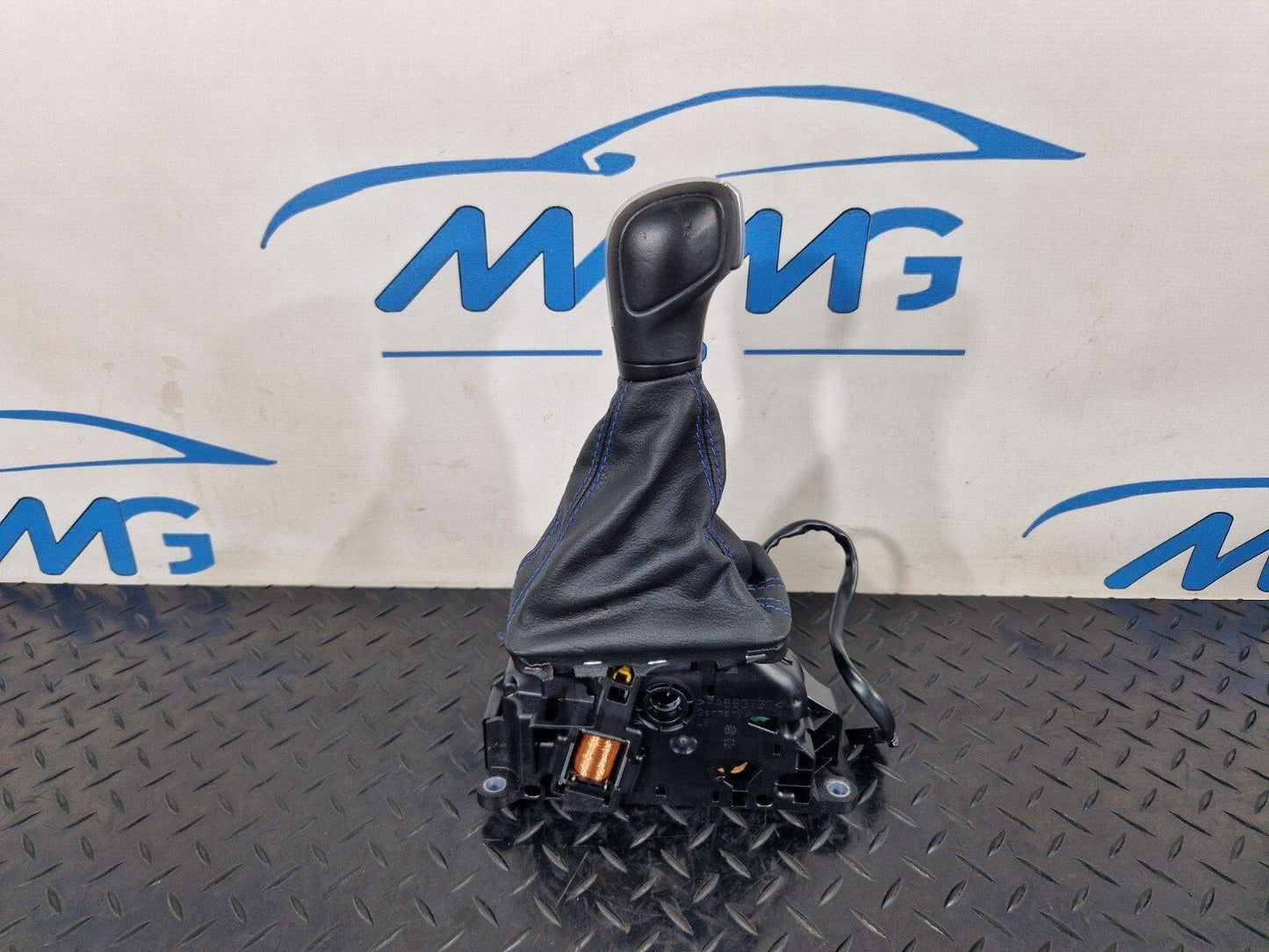 17-20 VW GOLF MK7.5 GEAR SELECTOR MECHANISM SHIFTER WITH KNOB 5QE713025AF