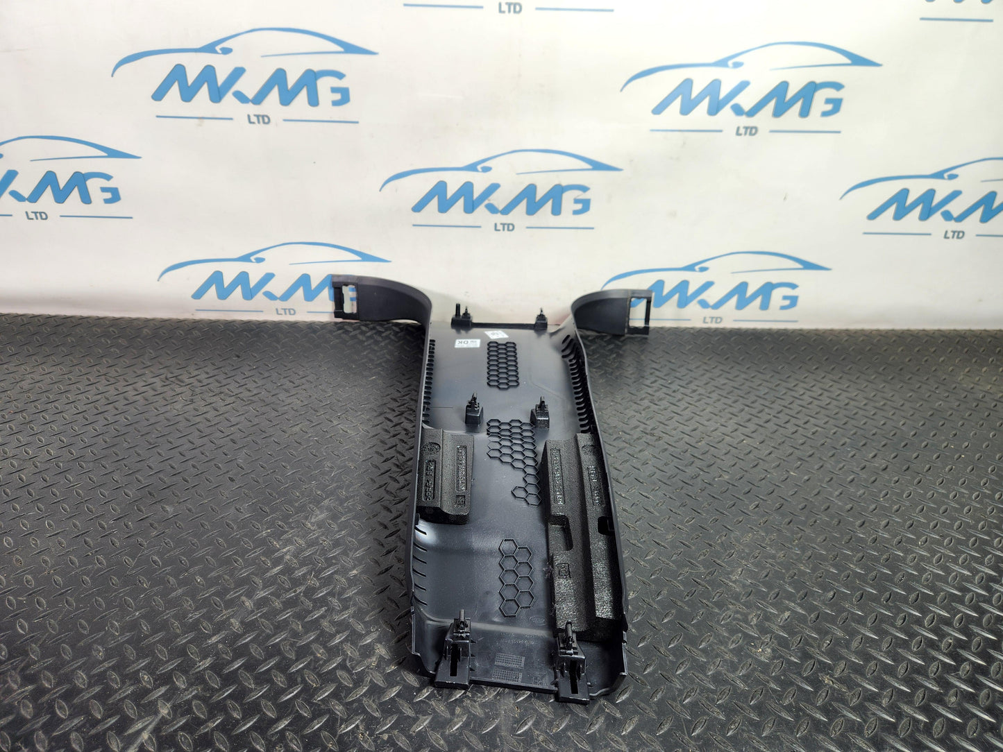 Range Rover Evoque L551 Genuine Right O/S Lower B-Pillar Trim K8D2-24396-AC