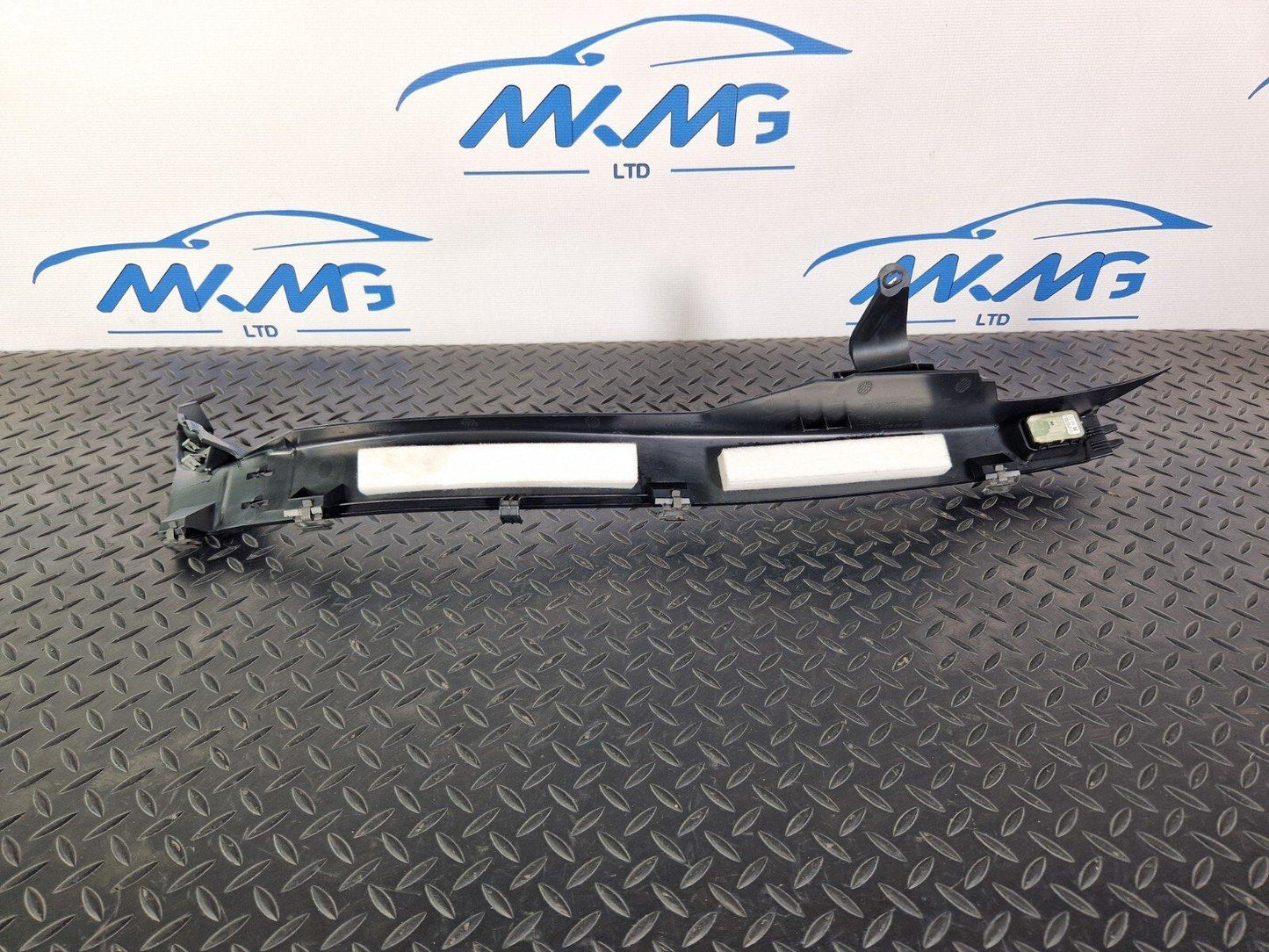 14-21 MERCEDES BENZ C220d W205 REAR RIGHT INNER ARCH TRIM A2056903705