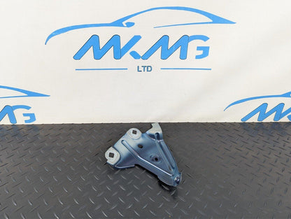 16-22 BMW X1 F48 GENUINE FRONT PASSENGER SIDE FENDER MOUNTING BRACKET 7351515