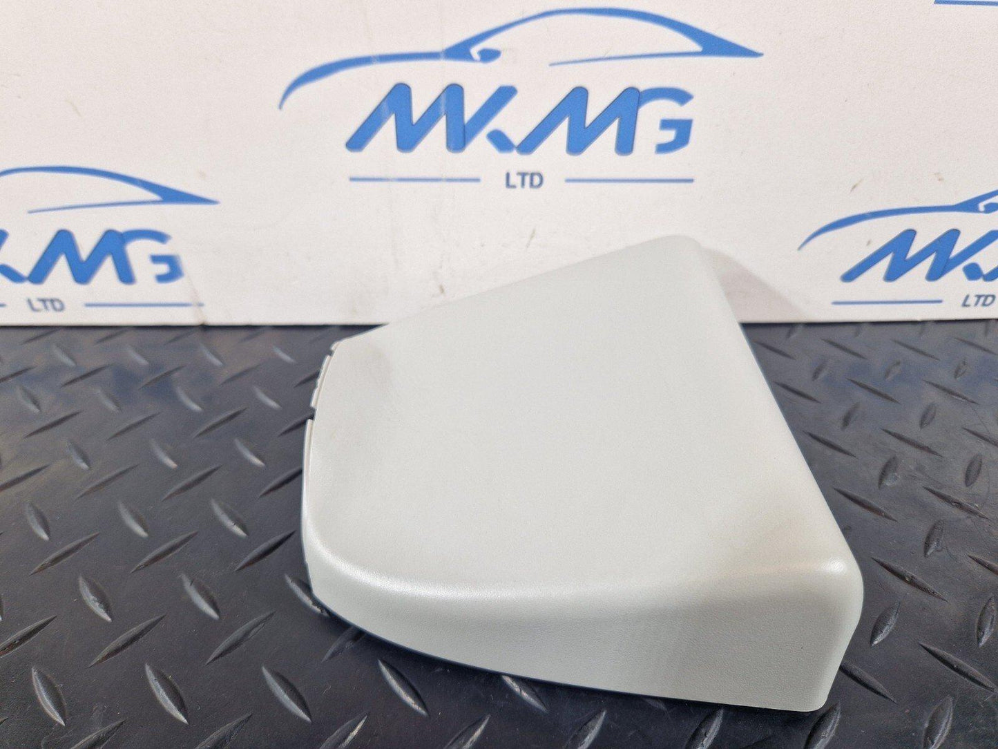 12-18 AUDI A6 C7 INTERIOR REAR VIEW MIRROR COVER 4G0907299 DAMAGED