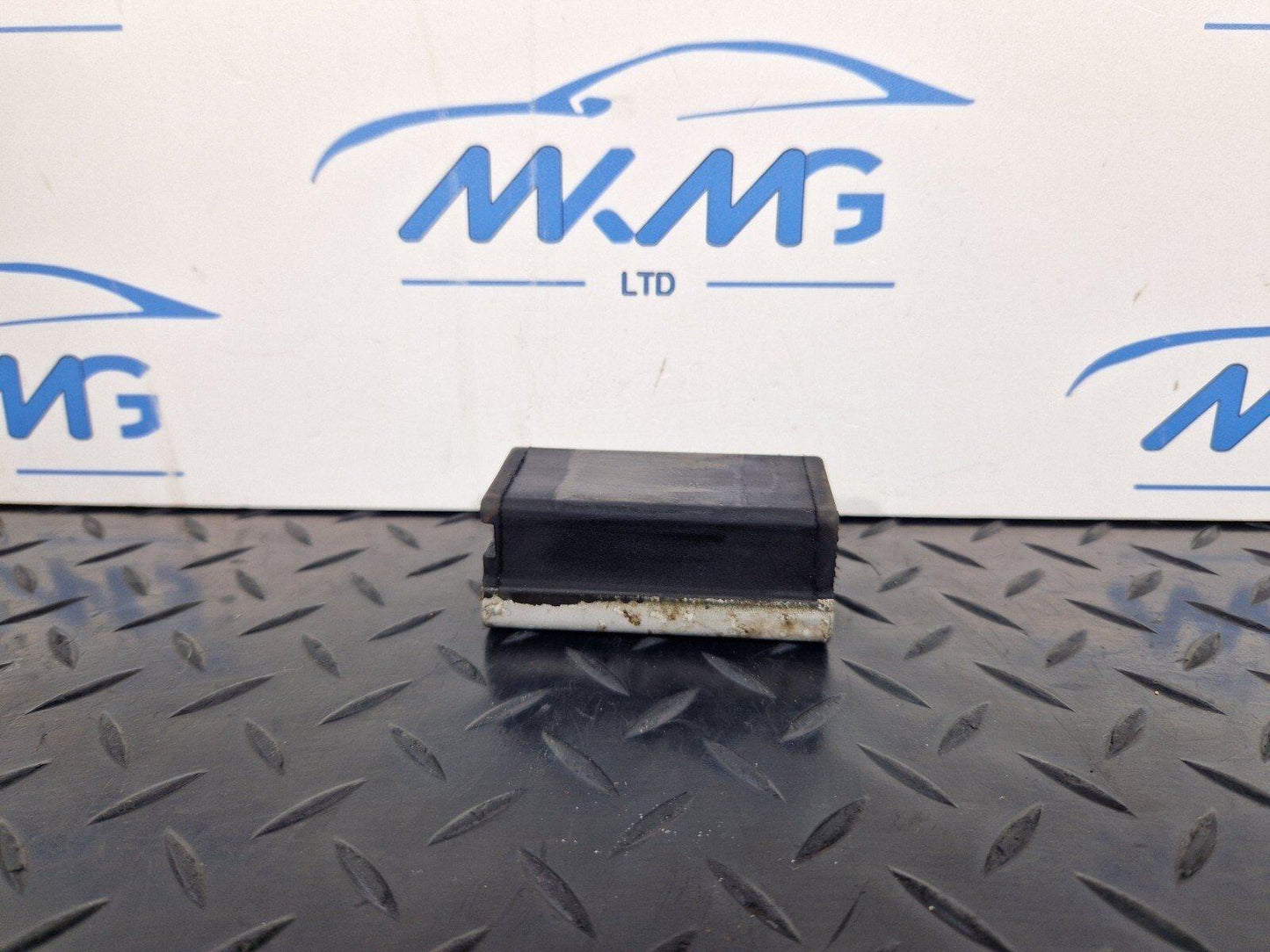 16-23 AUDI S5 COUPE GENUINE REAR SUSPENSION SUBFRAME RUBBER ABSORBER 8W0599271