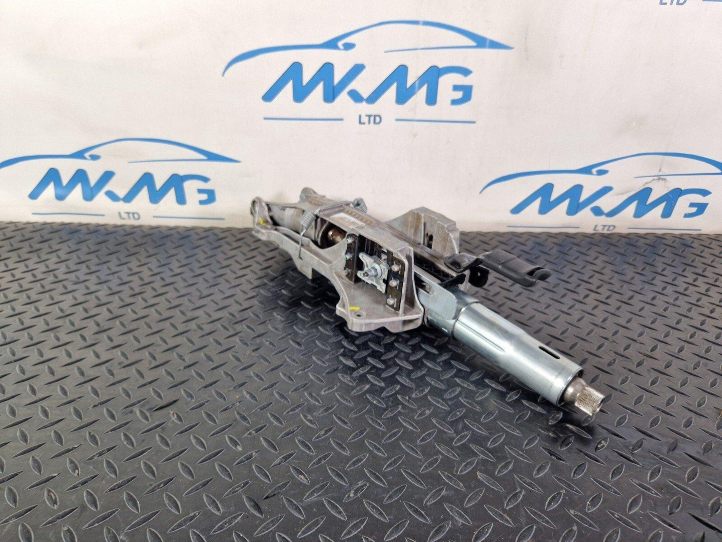 14-21 MERCEDES BENZ C200 W205  GENUINE STEERING COLUMN A2054609001