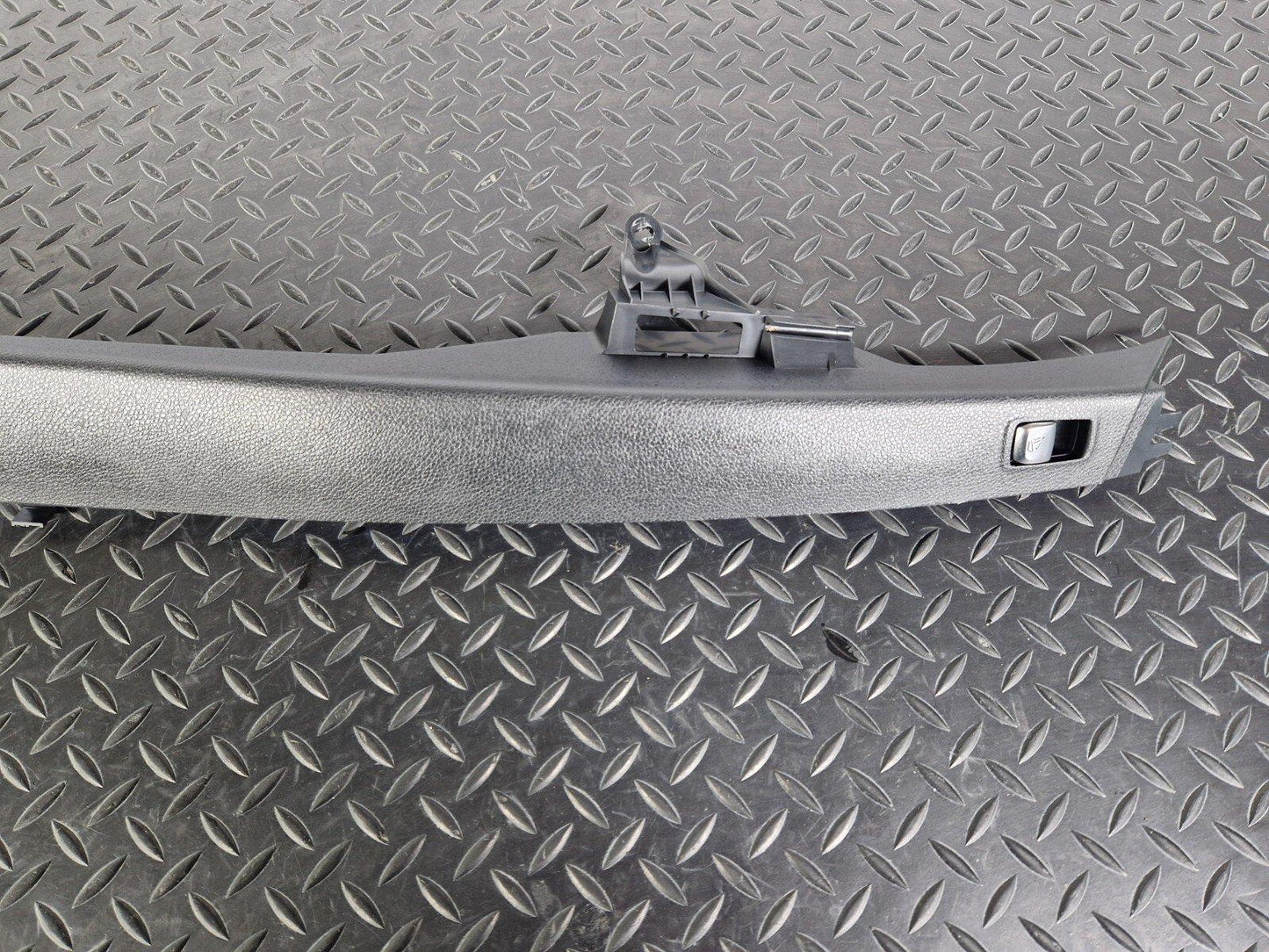14-21 MERCEDES BENZ C200d W205 REAR LEFT INNER ARCH TRIM A2056903505