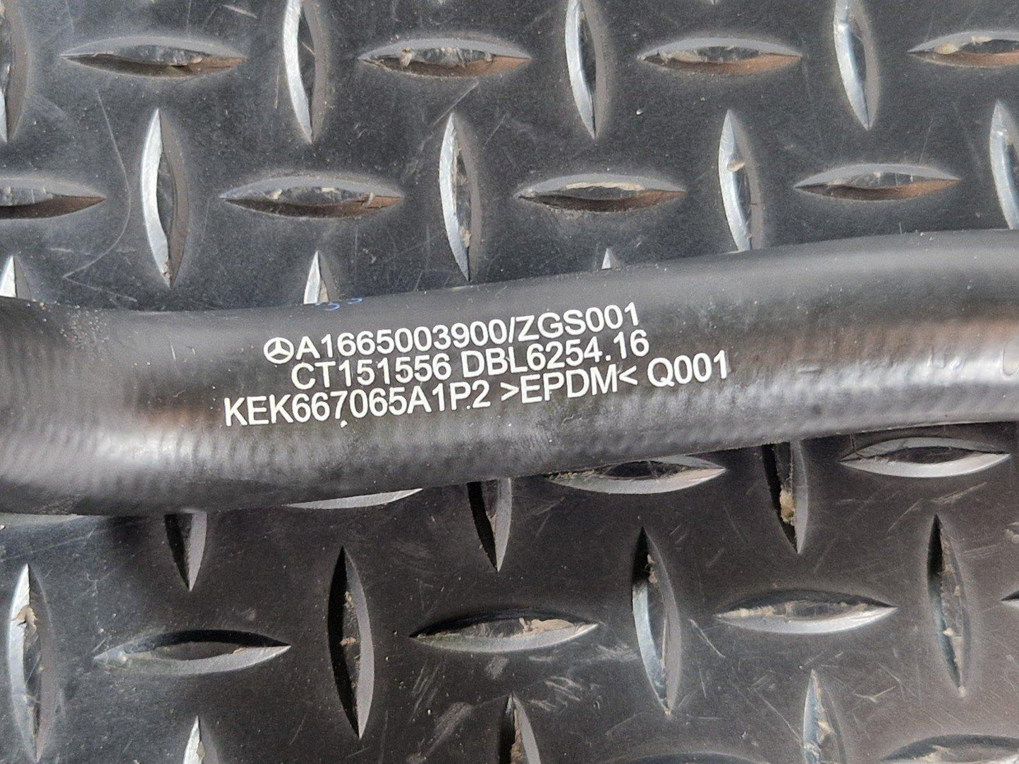 16-19 MERCEDES BENZ GLE W166 COOLING HOSE PIPE A1665003900