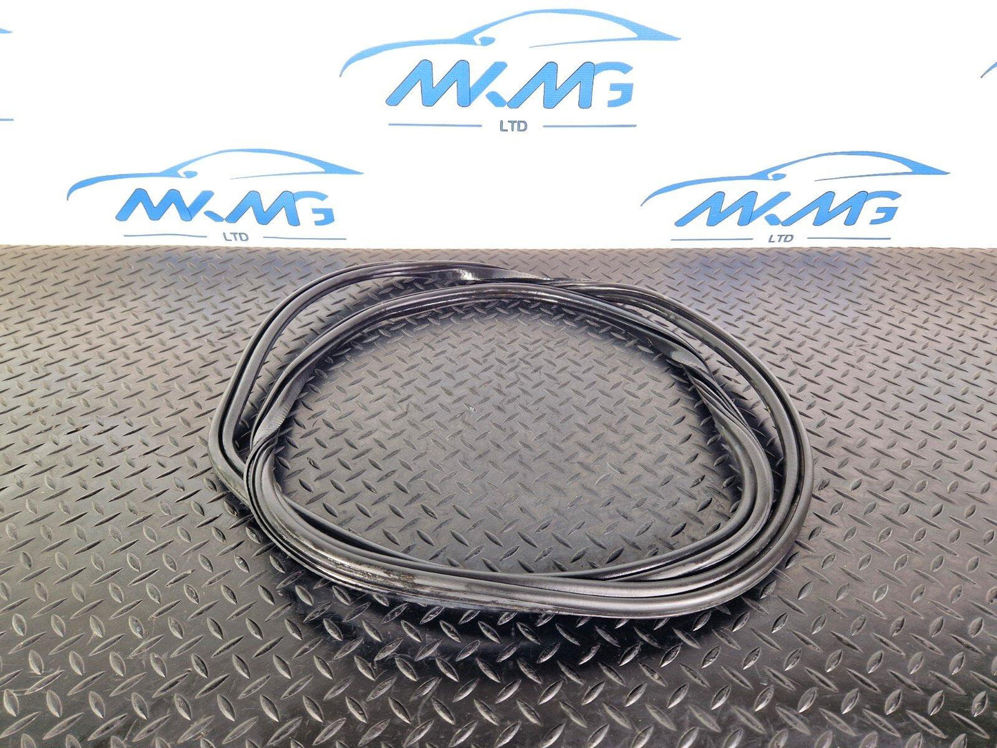 12-17 AUDI Q5 S-LINE GENUINE OEM REAR LEFT SIDE DOOR SEAL 8R0833721F
