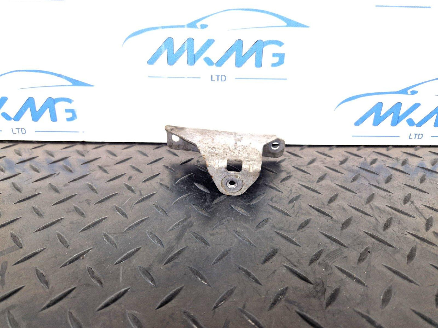 14-21 MERCEDES-BENZ C250D W205 INTAKE MANIFOLD CARRIER BRACKET A6510983239