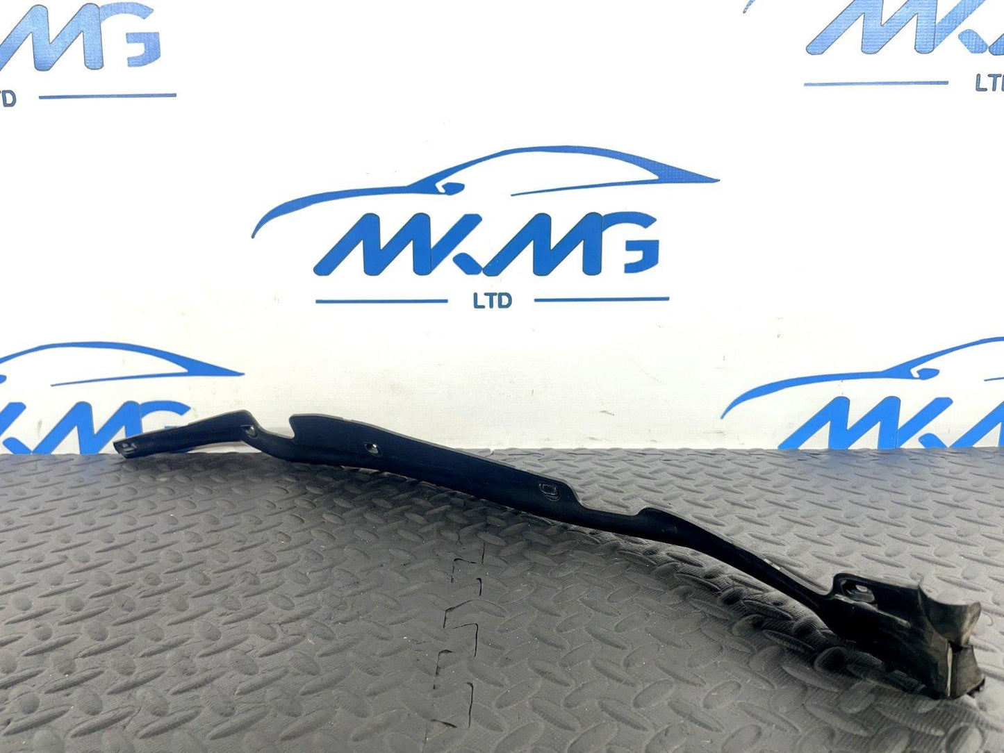 16-22 BMW X1 F48 GENUINE REAR DOOR SEAL RUBBER DRIVER SIDE REAR O/S 7349664