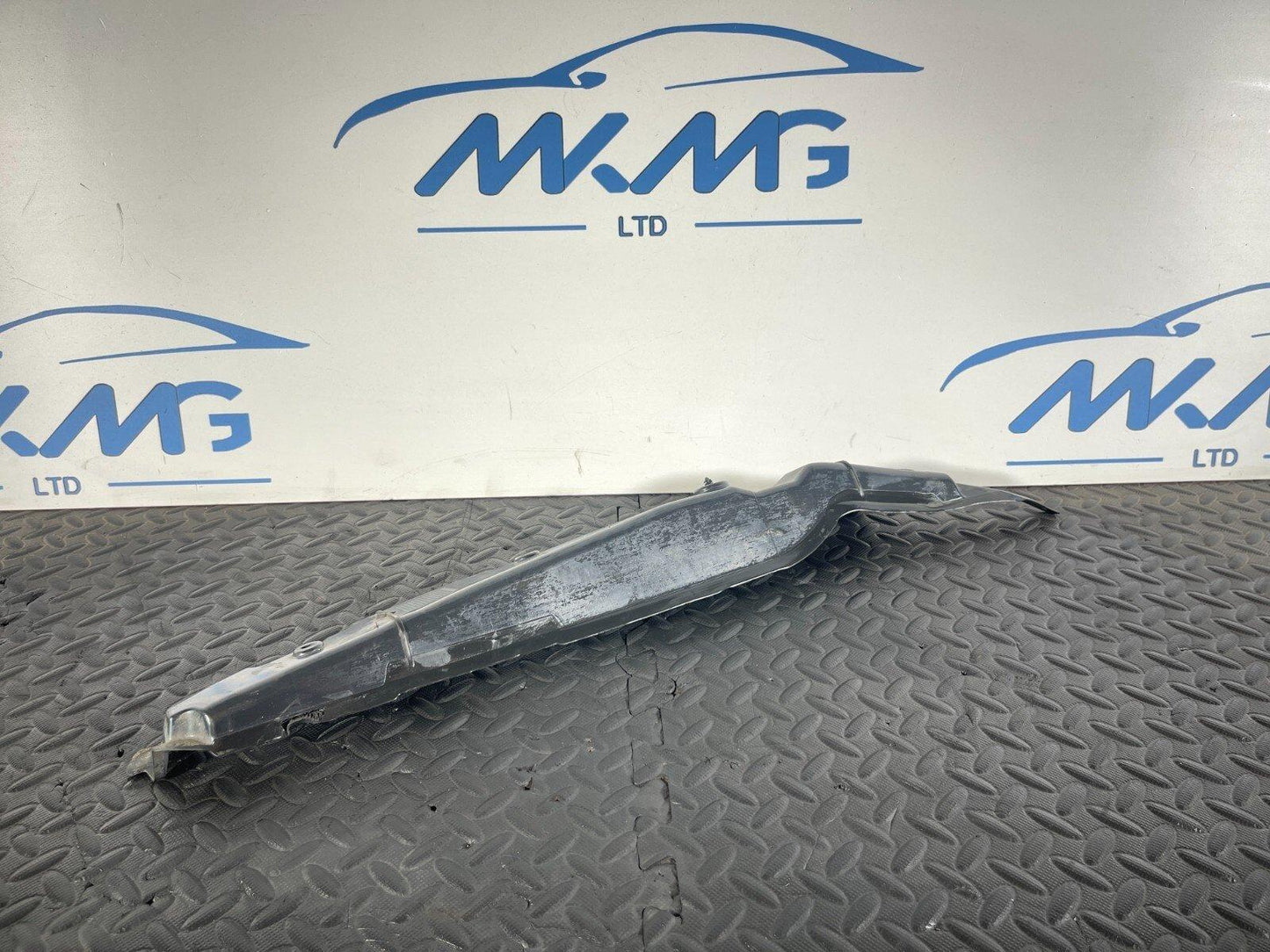 12-18 MERCEDES A-CLASS W176 GENUINE OSF WING FENDER INSULATION COVER A1768890100
