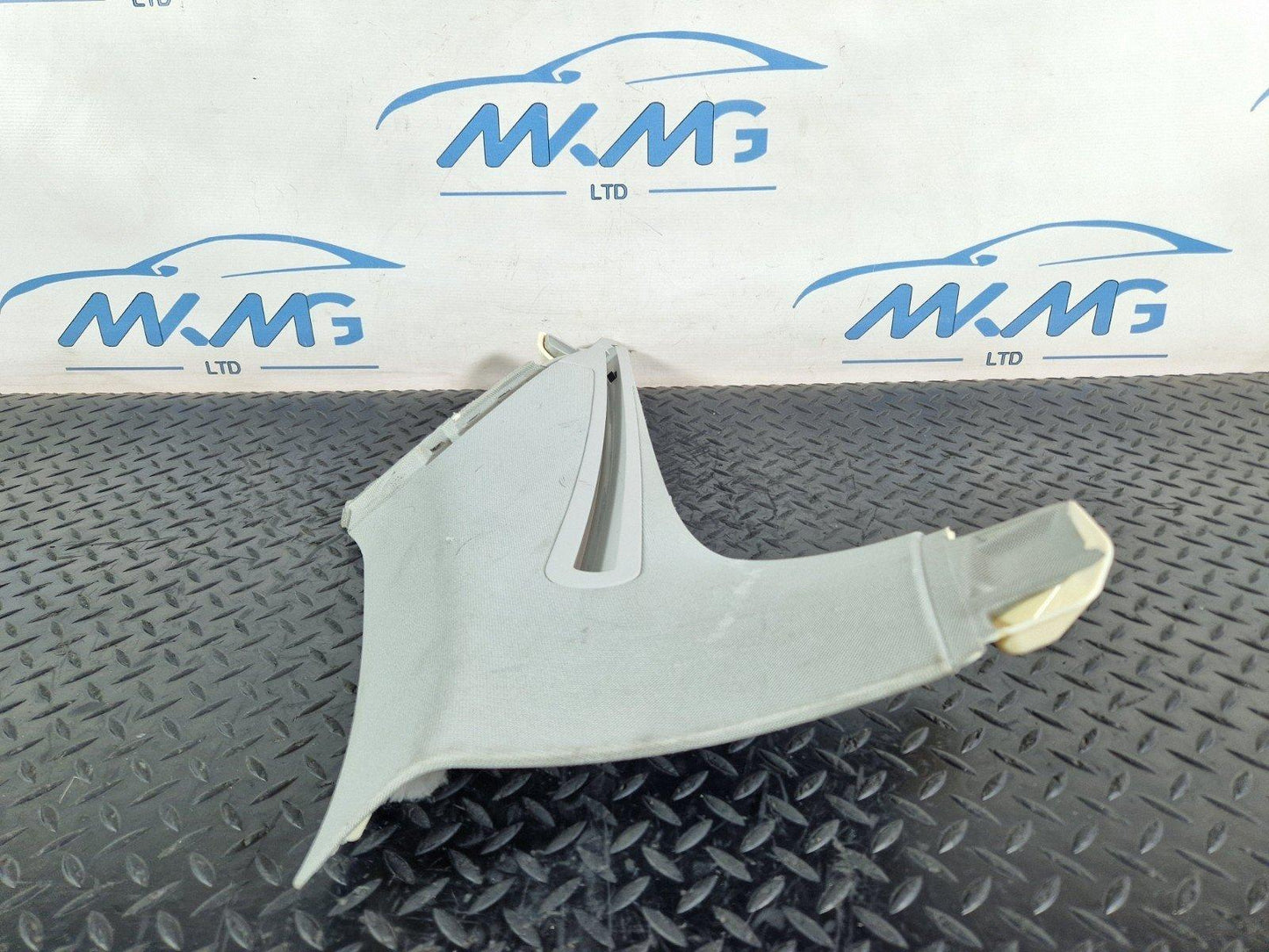 12-18 AUDI A6 C7 GENUINE LEFT UPPER D PILLAR TRIM 4G9867245B