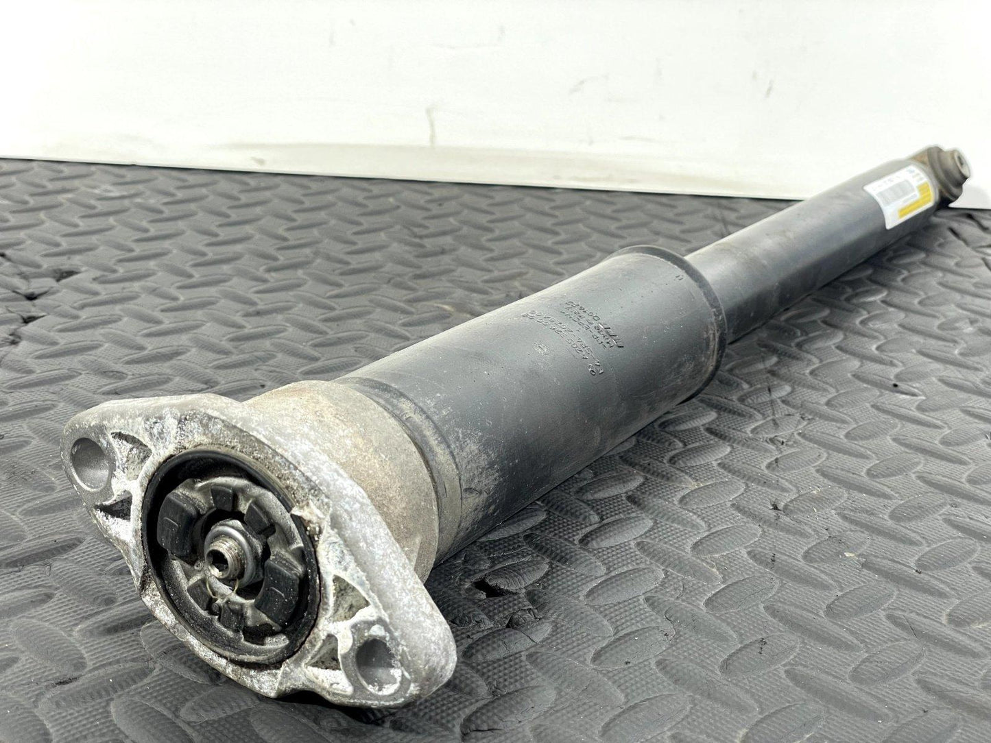 14-21 MERCEDES C300 W205 REAR OSR/NSR SUSPENSION SHOCK ABSORBER A2053207130