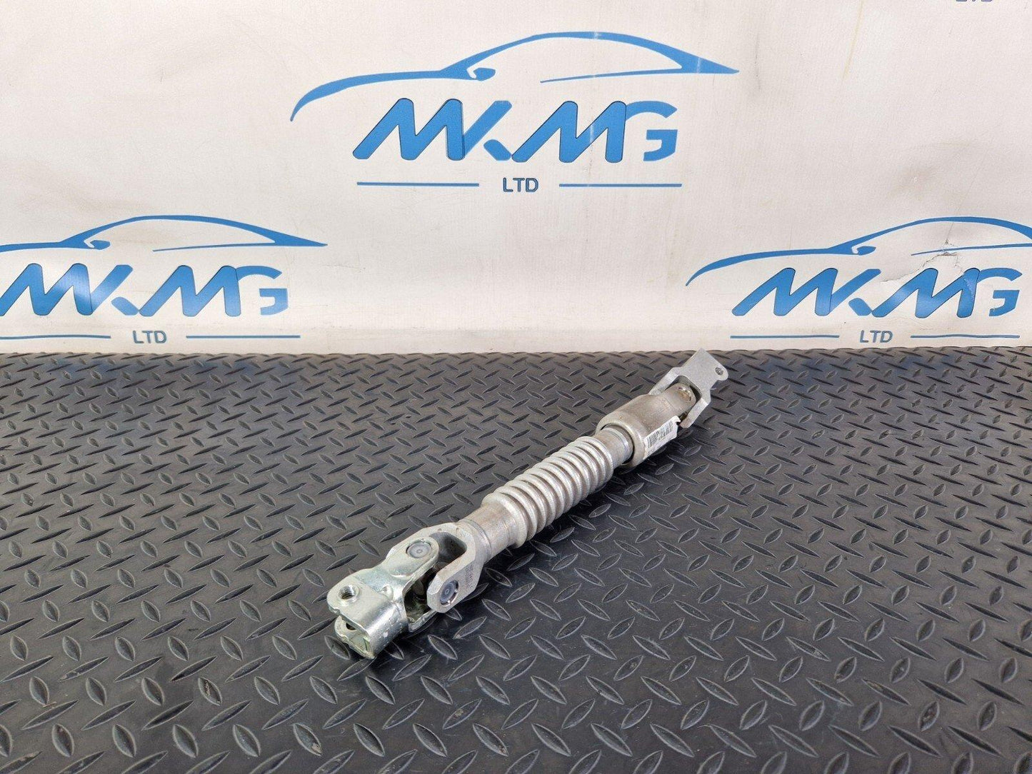20-24 BMW 1 SERIES F40 STEERING COLUMN LOWER MANUAL ADJUST SPINDLE 6872145