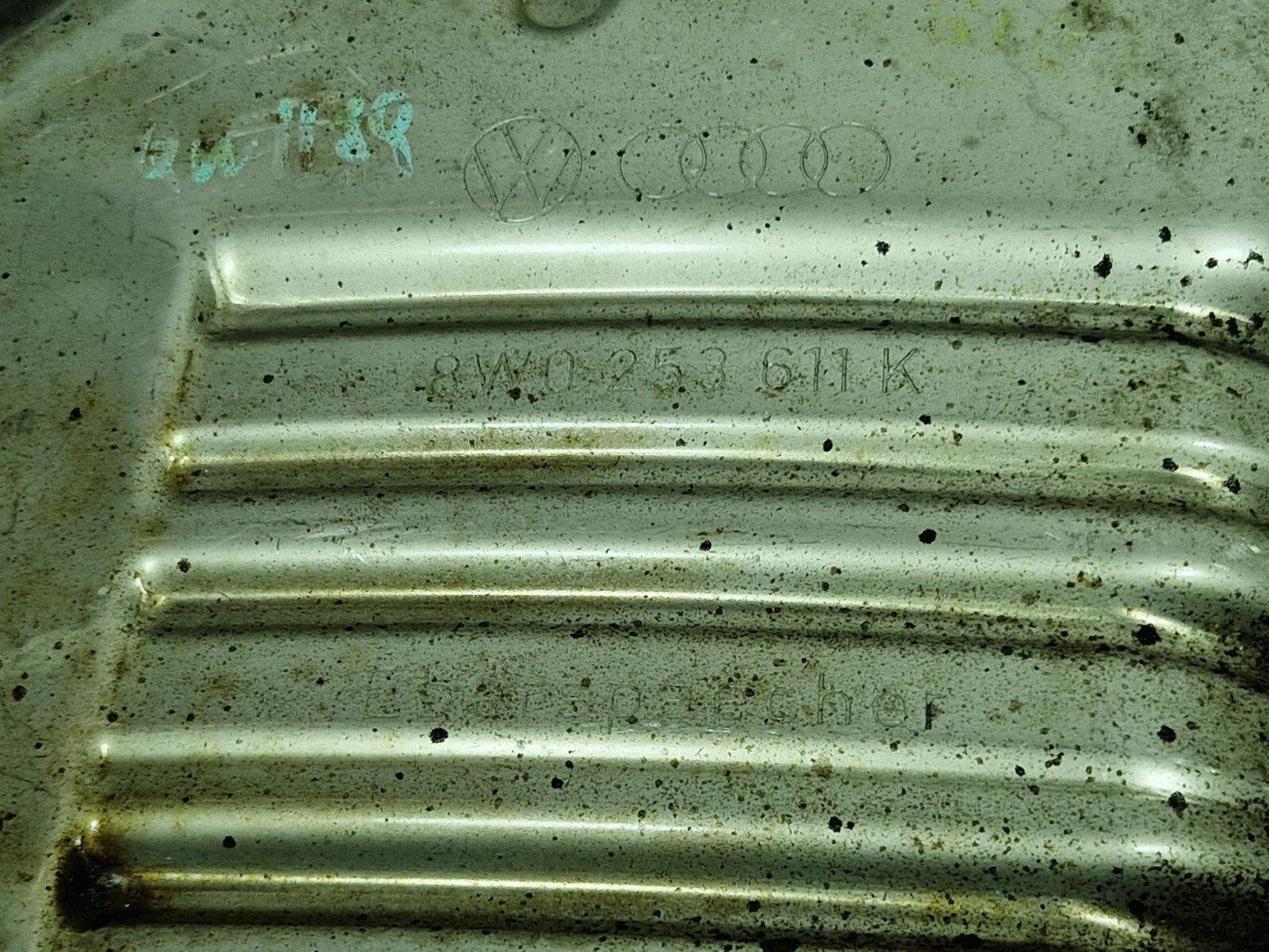 16-ON AUDI B9 REAR EXHAUST MUFFLER SILENCER 8K0253611K