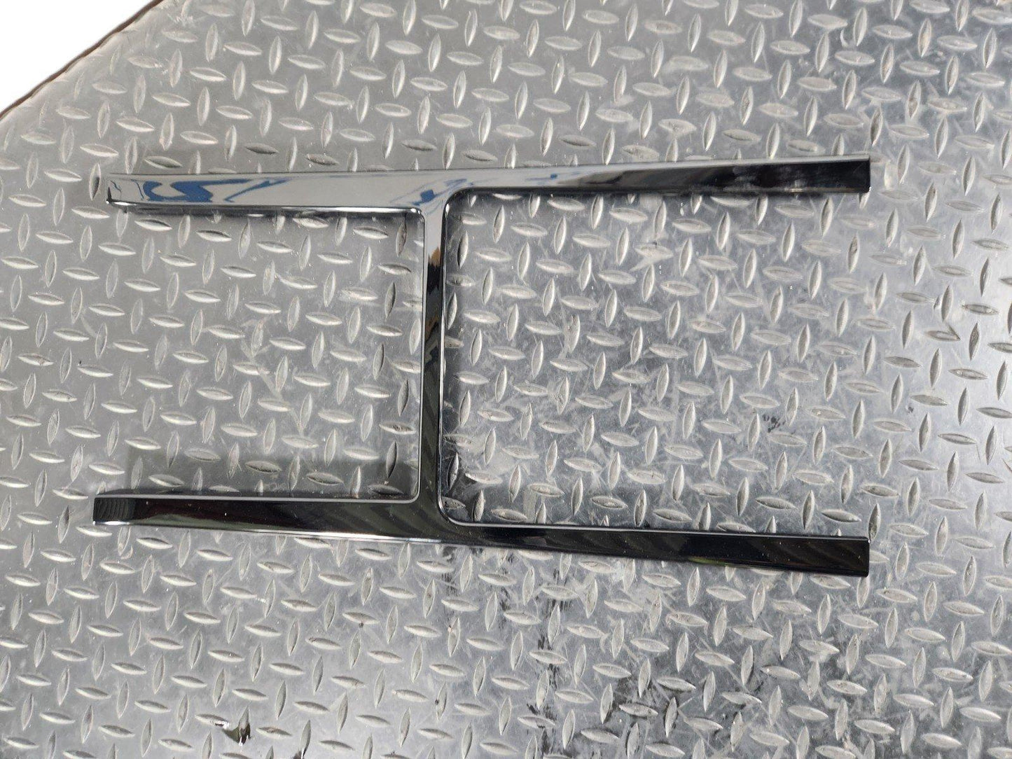 19-ON RANGE ROVER EVOQUE L551 GENUINE CONSOLE TRIM K8D2044E06A