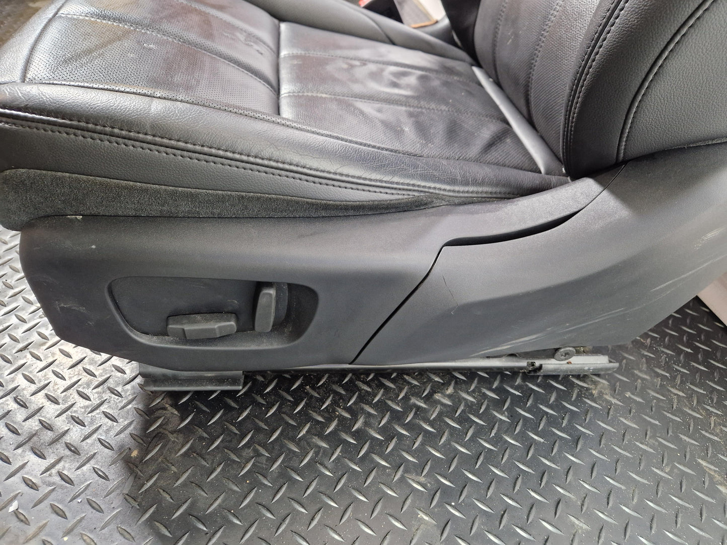 Land Rover Range Rover Evoque L551 Front Left N/S Passenger Seat