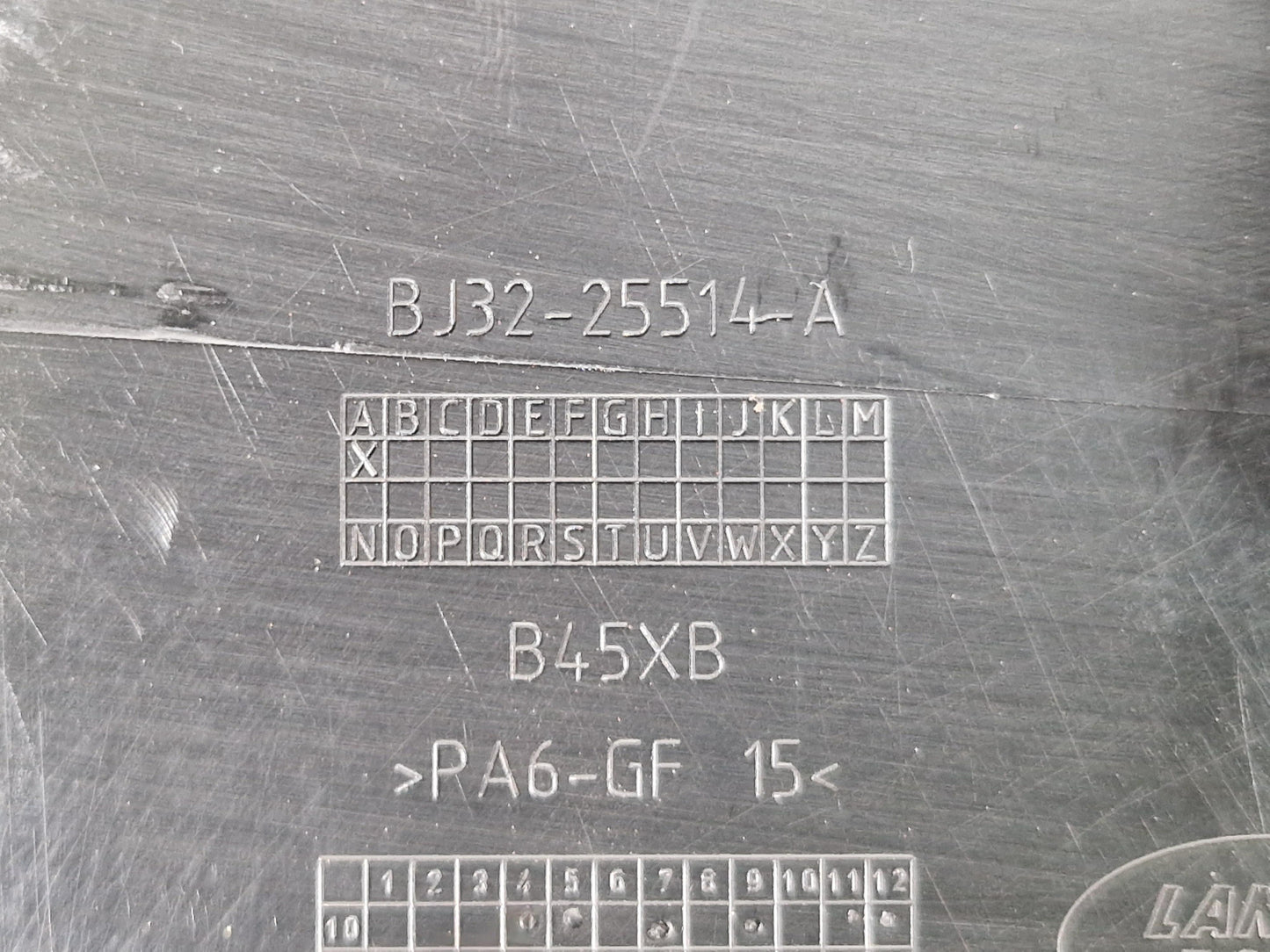Land Rover Range Rover Evoque L538 genuine rear right window trim BJ3225514A