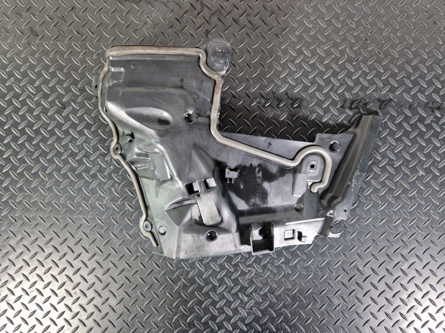 14-21 MERCEDES BENZ C200 W205  ENGINE PROTECTION SHIELD PANEL TRIM A2056205801