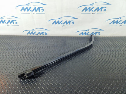 14-23 MERCEDES BENZ VITO W447 MIDDLE RIGHT SLIDING DOOR RUNNER GUIDE A4477662200