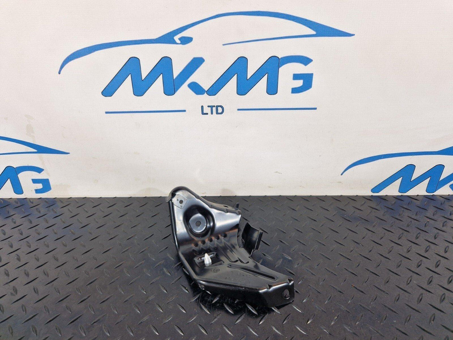 20-ON BMW 2 SERIES GRAN COUPE M-SPORT F44 WING MOUNTING BAR LEFT 7489631