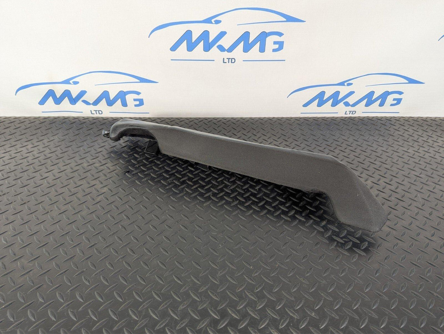 16-19 AUDI A4 B9 GENUINE REAR RIGHT O/S LEATHER SEAT BOLSTER CUSHION 8W085704C