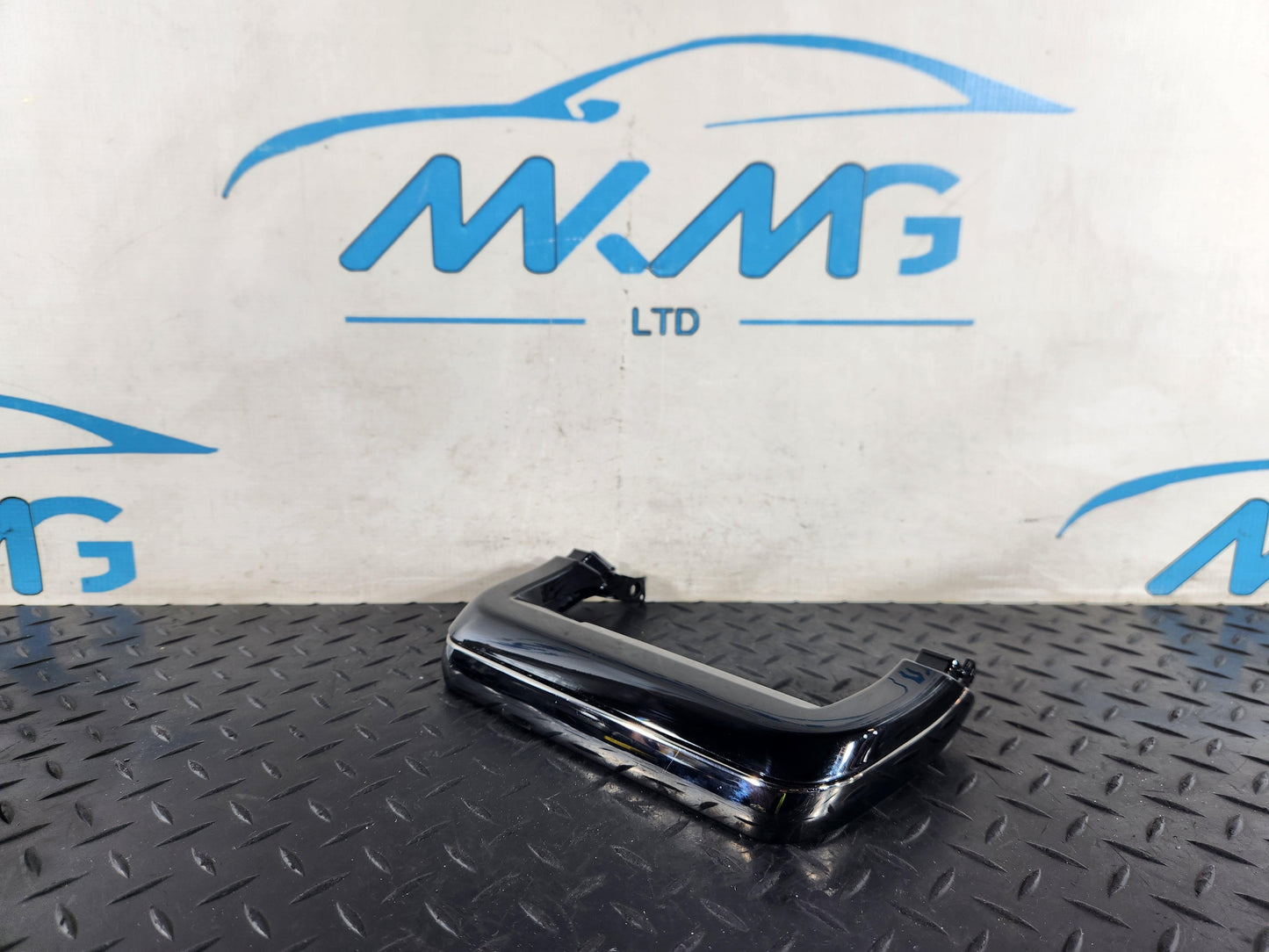 Land Rover Range Rover Evoque L551 SUV Centre Console Trim Damaged R8A2-04569-AF