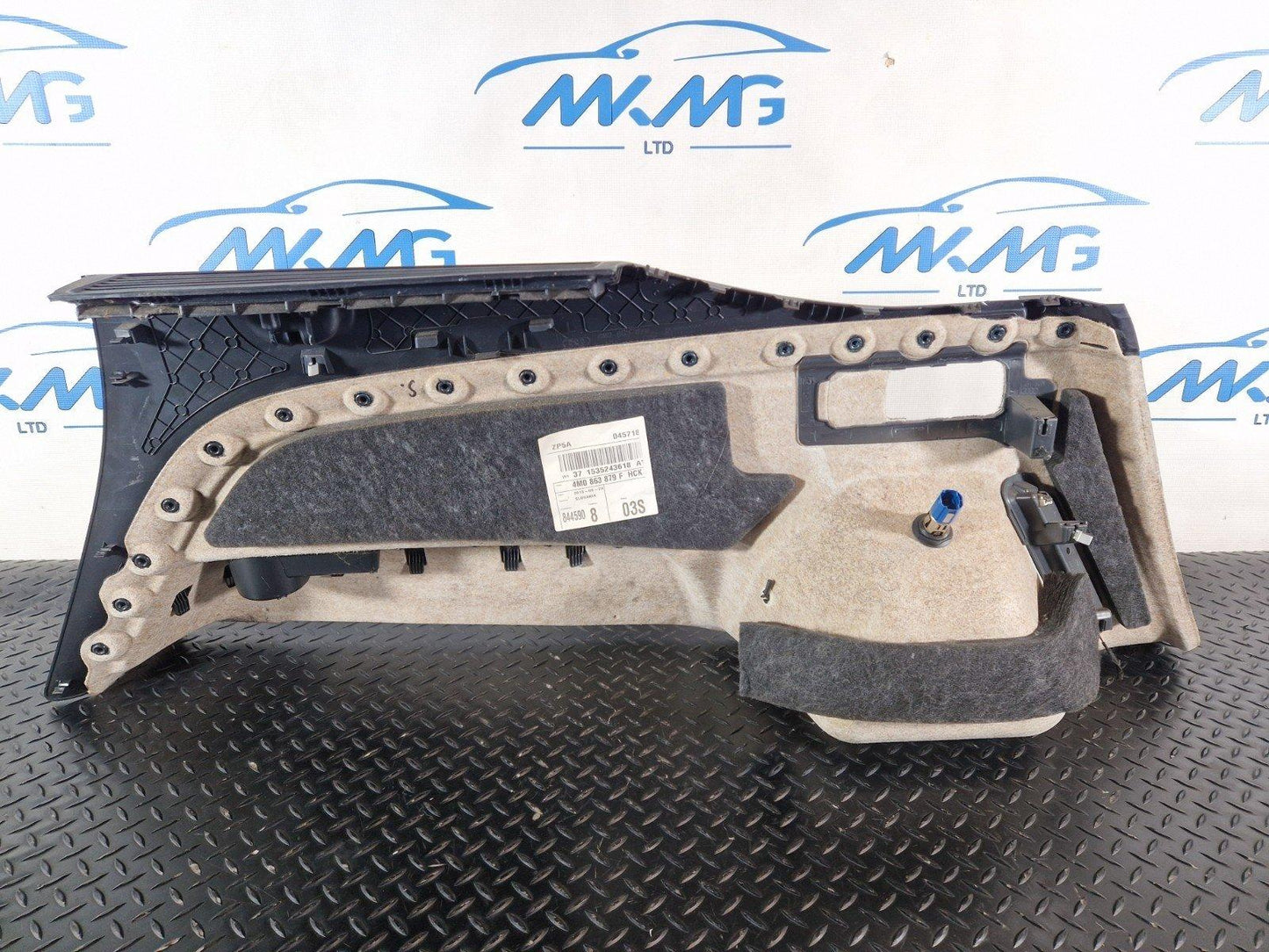 16-20 AUDI Q7 4M REAR LEFT N/S/R GENUINE BOOT TRIM PANEL COVER 4M0863879F