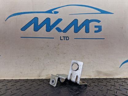16-20 AUDI Q7 4M GENUINE FRONT RIGHT O/S FENDER HOLDER WING BRACKET 4M0821168