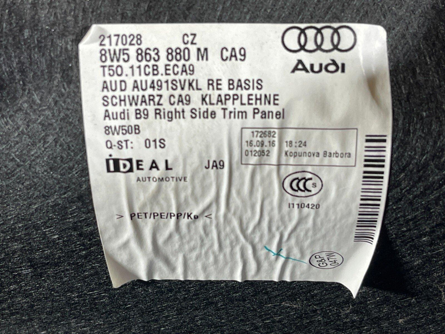 16-19 AUDI A4 B9 GENUINE REAR RIGHT DRIVER SIDE BOOT PANEL TRIM 8W5863880M