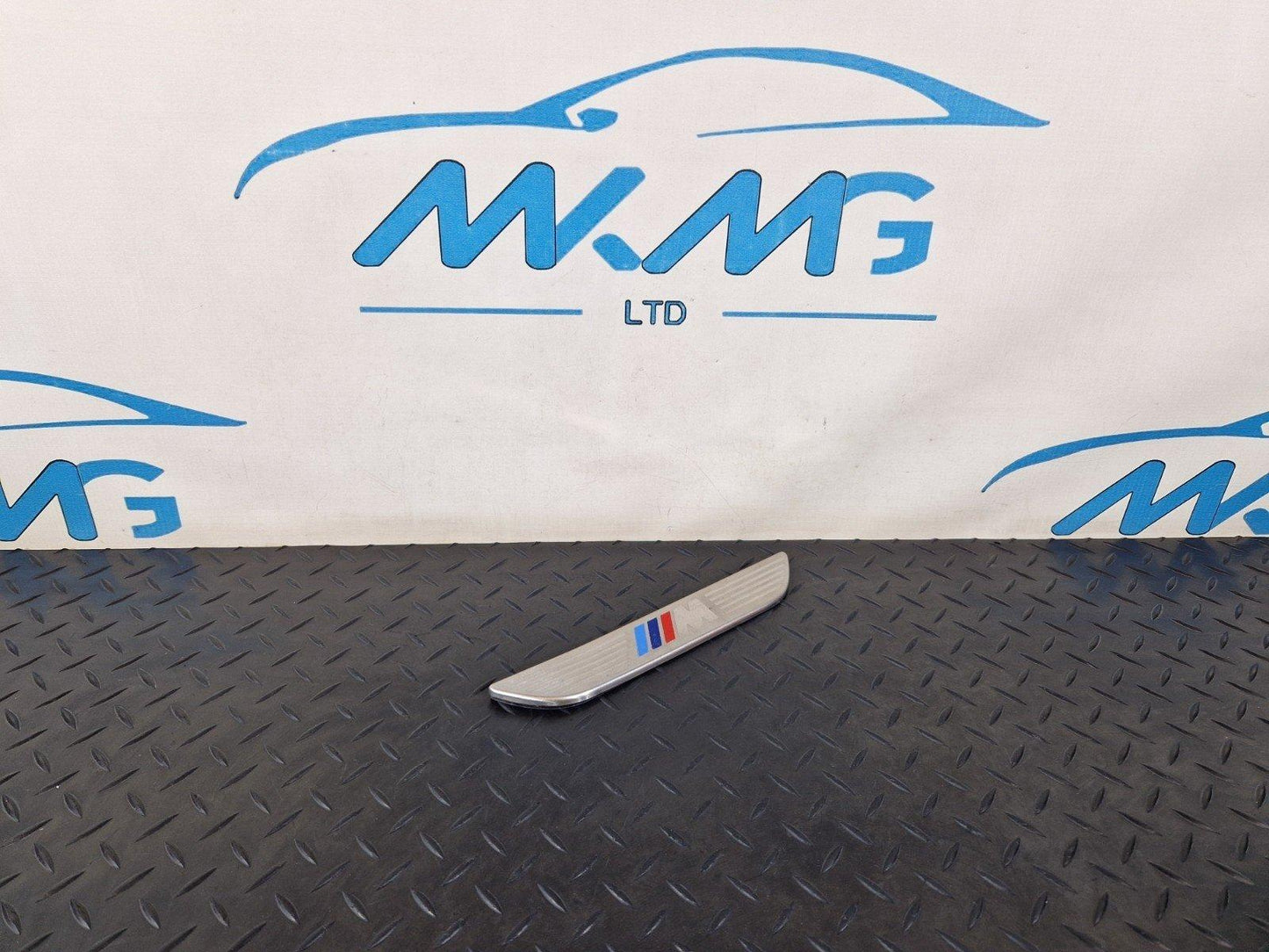 10-13 BMW E70 LCI X5 GENUINE OEM REAR DOOR KICK PLATES SILL COVER TRIM 7205265