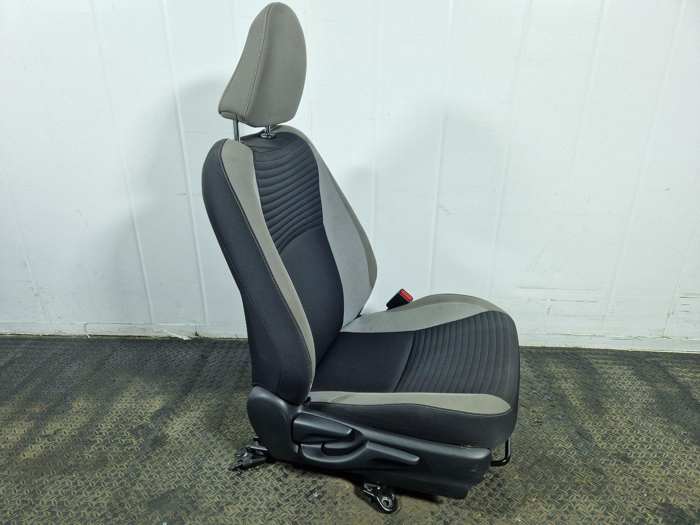 Toyota Yaris P130 Hatchback Genuine Front Right Driver O/S Seat