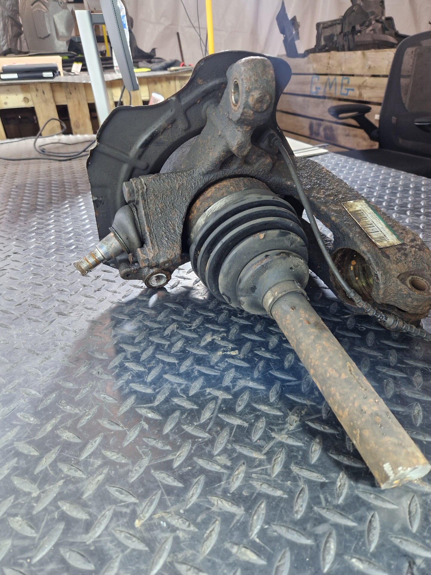 Peugeot Boxer MK3 Front Left N/S Passenger Wheel Hub 01393344080