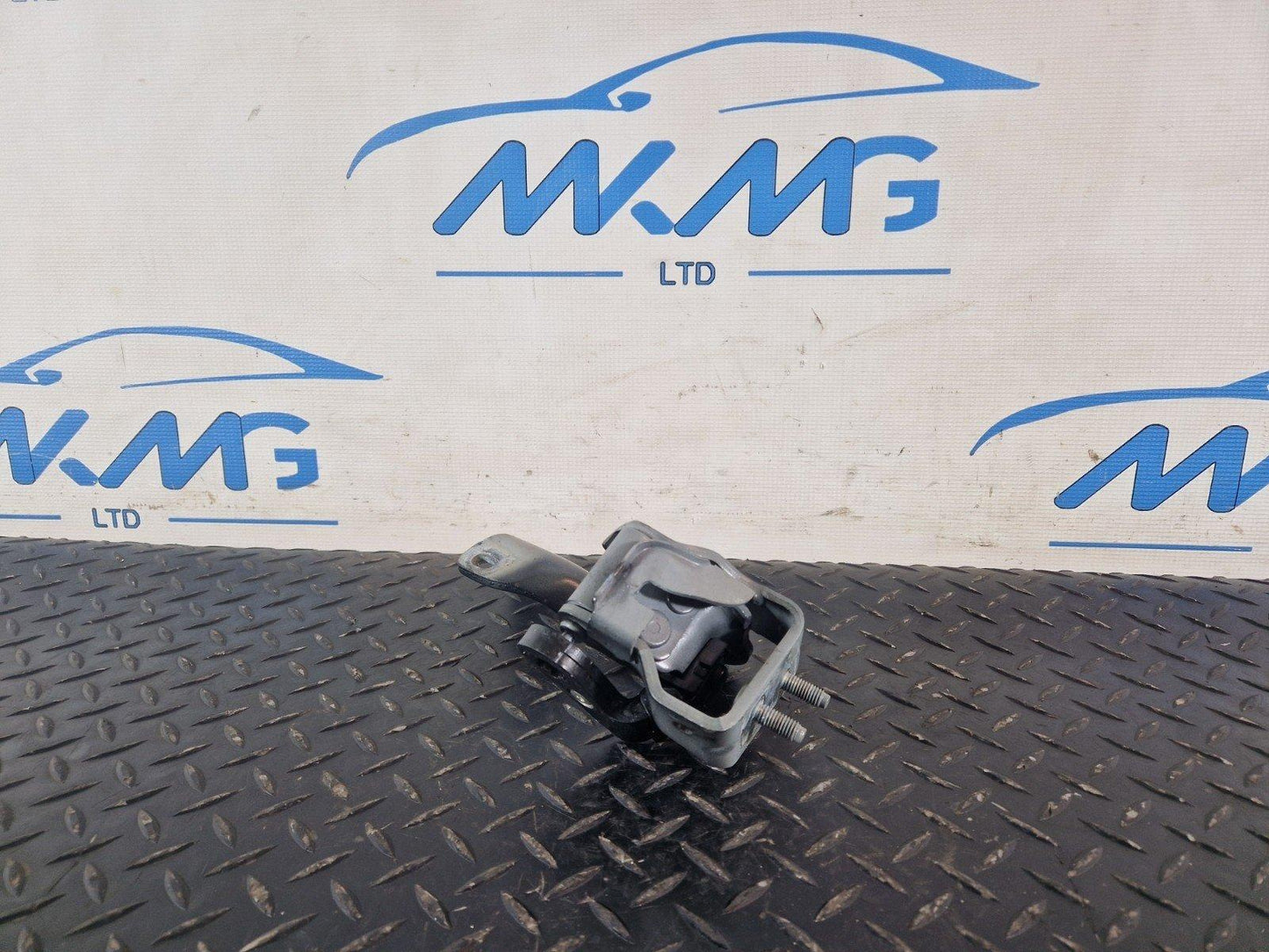 10-15 AUDI Q7 4L REAR LEFT N/S TAILGATE BOOTLID HINGE IN BLACK LC9X 4L0827299C