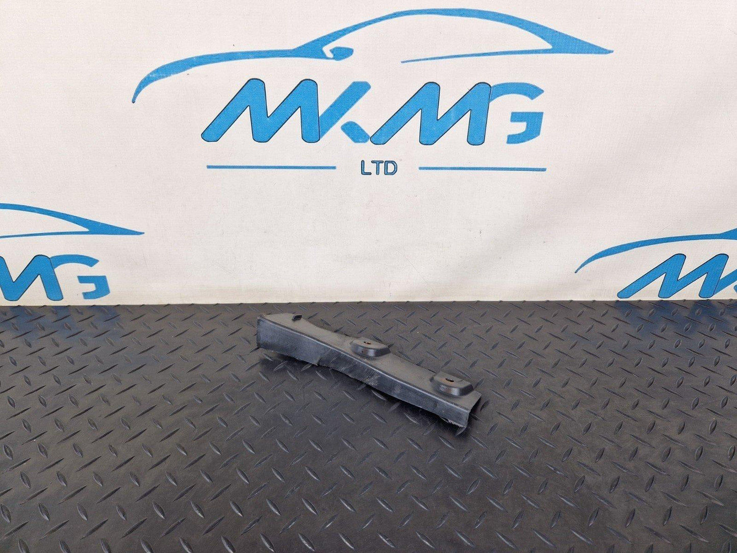 10-13 BMW E70 LCI X5 GENUINE OEM FRONT N/S LEFT SPLASH GUARD 7188839