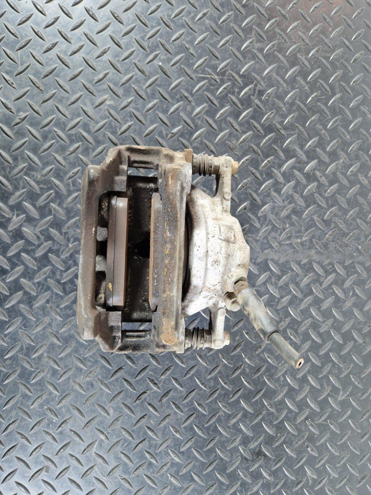 14-21 MERCEDES BENZ C200 W205 2.0 PETROL FRONT LEFT N/S BRAKE CALIPER A20503