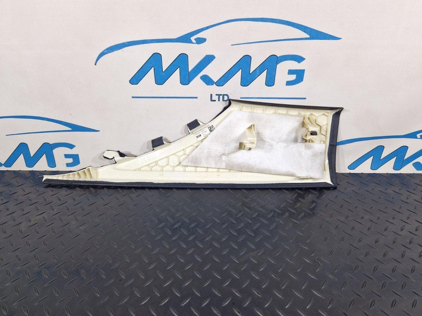 12-18 AUDI A6 C7 GENUINE LEFT PASSENGER SIDE D-PILLAR TRIM COVER 4G5867245