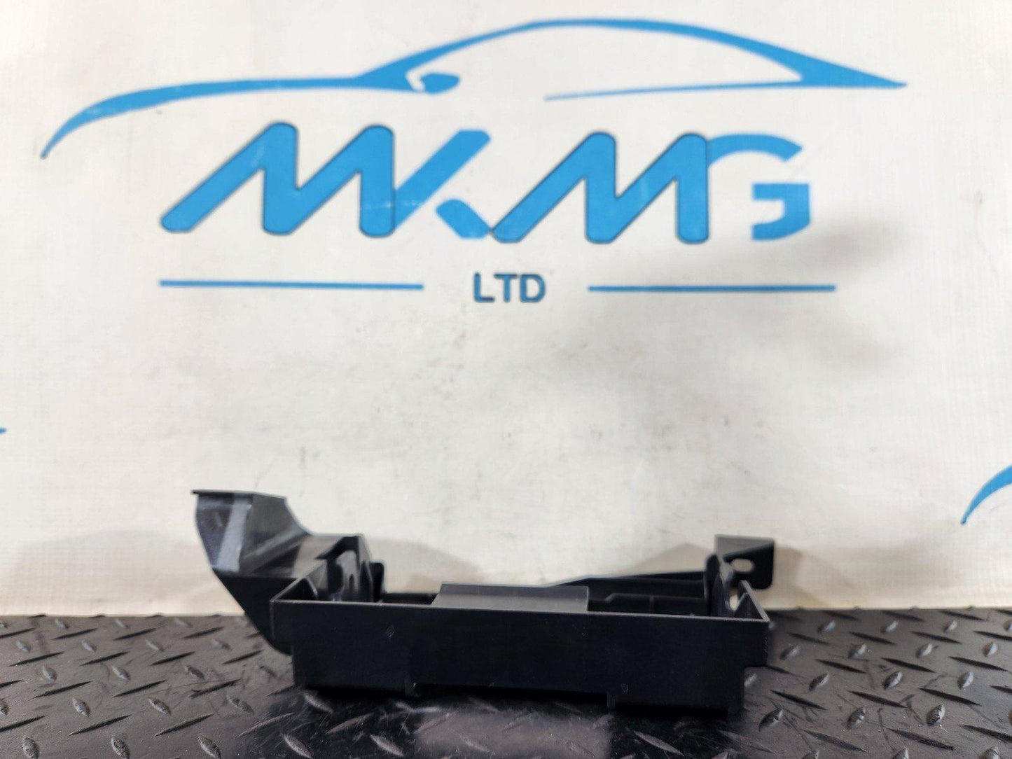 16-20 AUDI Q7 4M GENUINE POWER SEAT CONTROL MODULE BRACKET 4M0907911