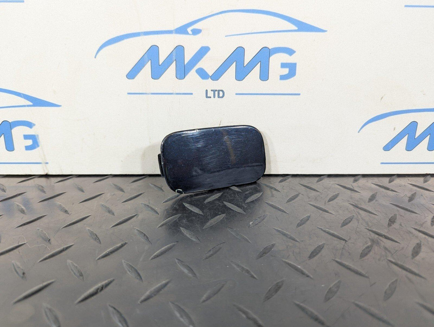 10-17 AUDI A8 4H GENUINE REAR BUMPER TOW EYE COVER 4H0807441